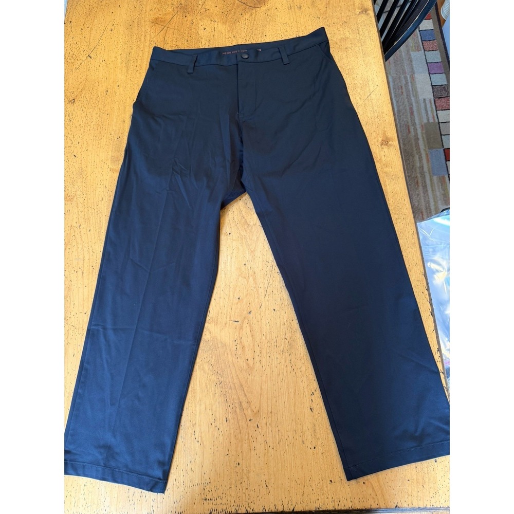Rhone Commuter Pants Mens 35x28  Black Classic Fit Stretch Performance